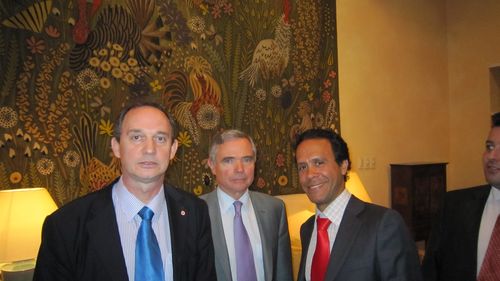 Réception à l'ambassade de France à Pékin.