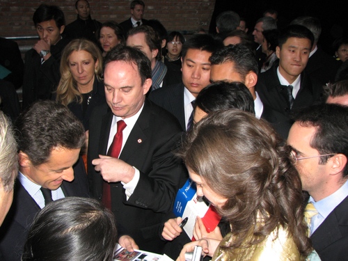 Le cadeau de la section UMP de Pékin au Président