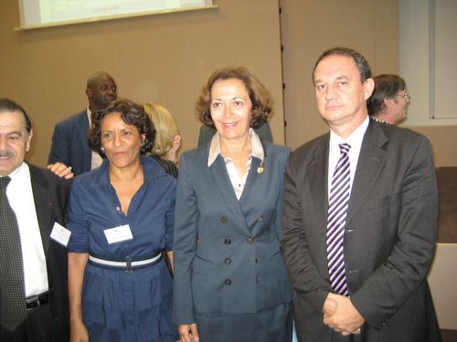 Francis NIZET avec Anne-Marie Idrac, Secrétaire d'Etat au Commerce Extérieur.