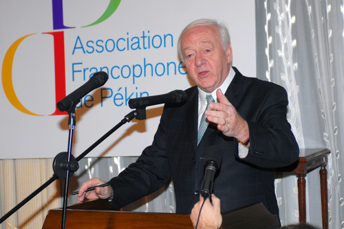 Le Sénateur Robert del Picchia apporte le soutien de JP Raffarin